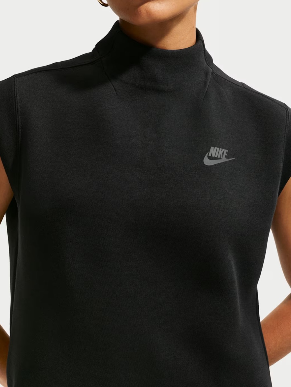 Nike Women’s Black Sleeveless tech Tank